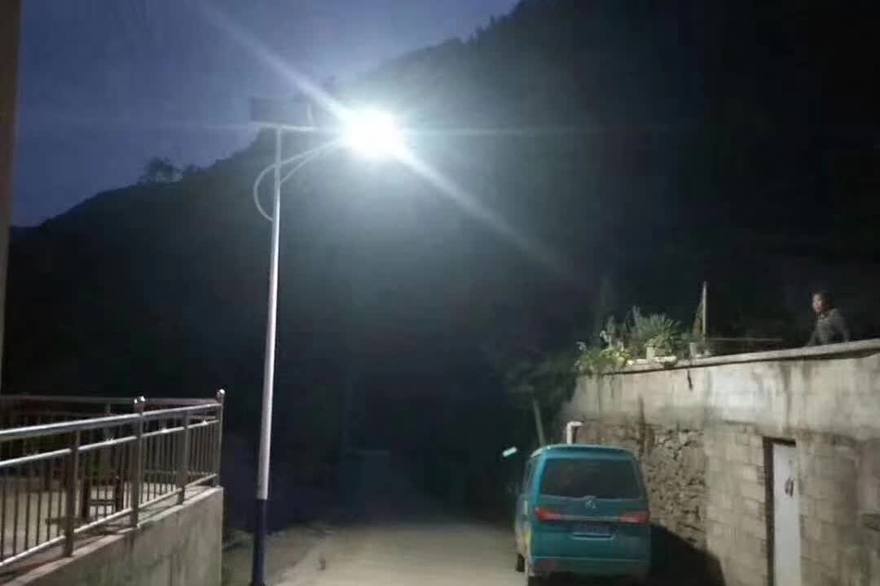 广元市太阳能路灯应用场景实拍