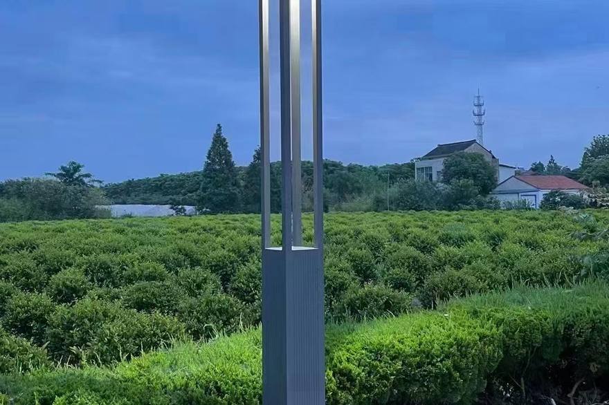 资阳市太阳能路灯应用场景实拍