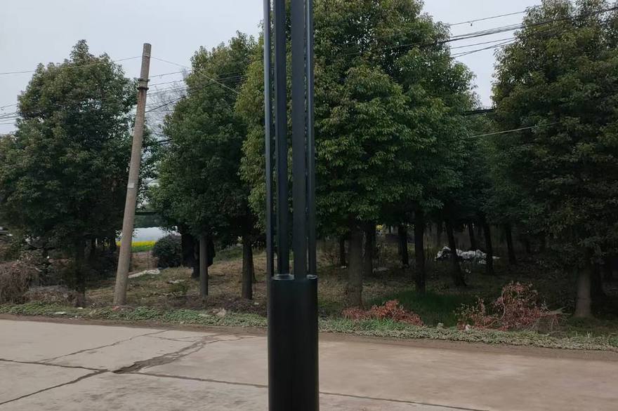 甘孜州太阳能路灯应用场景实拍